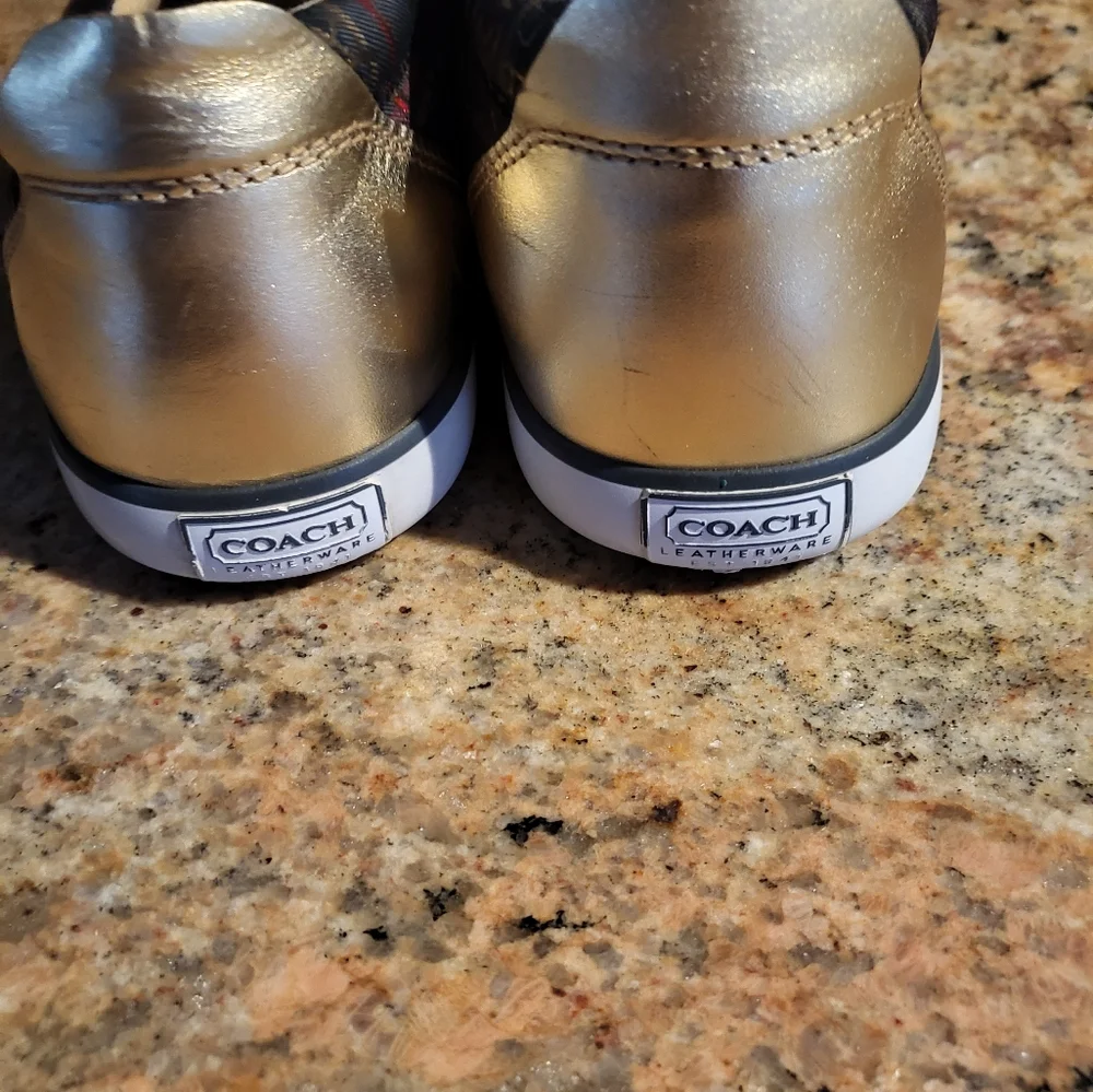 Shoes - Picture 3 of 5